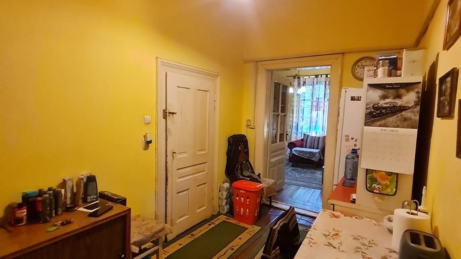 Apartament 2 camere,curte comuna/4 proprietari - Poză 19