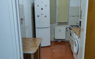 Apartament 3 camere de vânzare Drumul Taberei - Poză 2