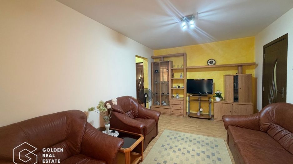 Apartament 3 camere, zona Fortuna - Poză 1