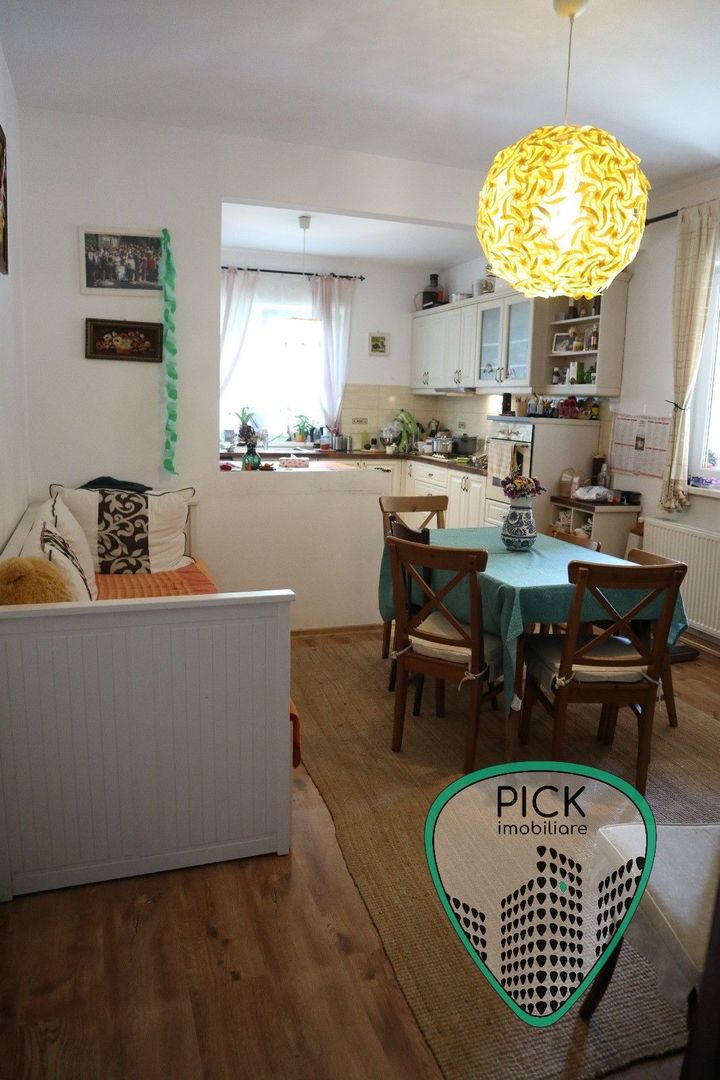 P 1151 Casă cu 4 camere în Sâncraiu de Mureș, jud. Mureș - Poză 5