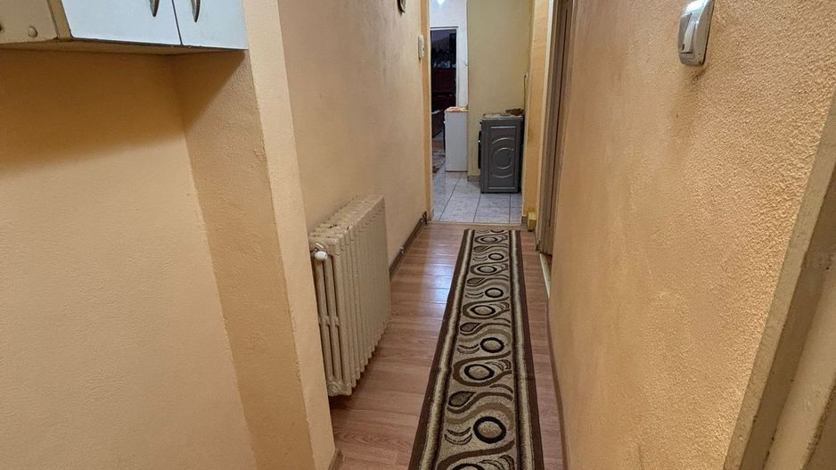 Apartament cu 3 camere de vanzare în Cugir - Poză 7