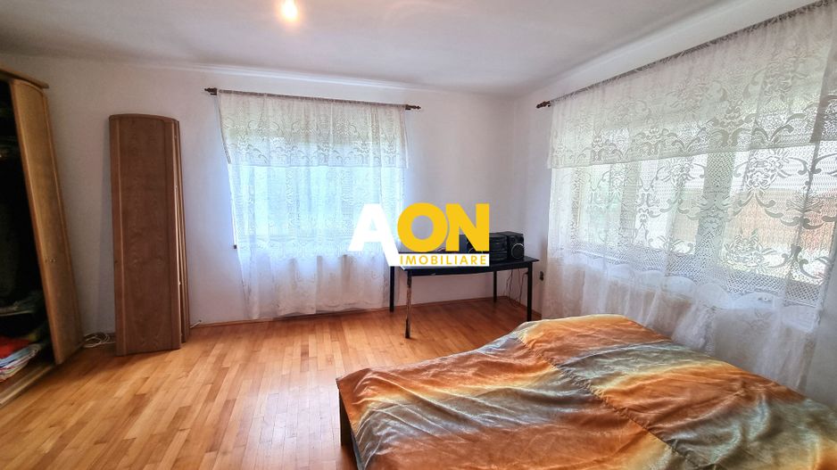 De vanzare casa 6 camere, S+P+M, 900mp teren, Cetate - Poză 7