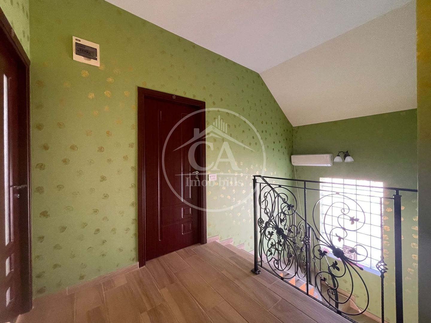 Casa de vanzare cu 4 camere in Oșorhei, Bihor - Poză 19
