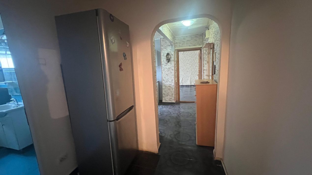 Apartament 3 camere de vânzare în Centru -Năvodari – etaj 2, acte la zi - Poză 2