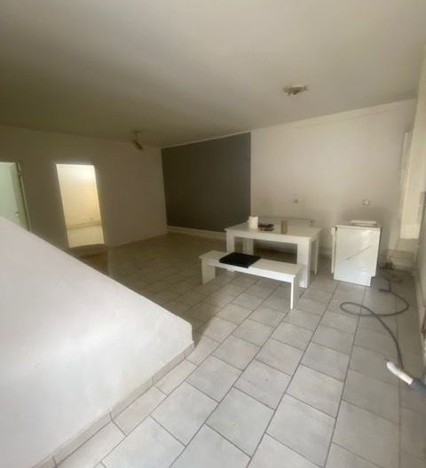 SPATIU COMERCIAL CU MULTIPLE DESTINATII CENTRAL - Poză 22