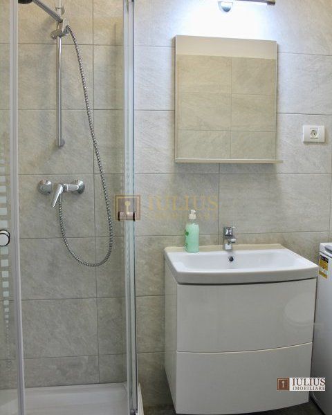 Zona Sud - mobilat modern, 2 locuri de parcare incluse. - Poză 8
