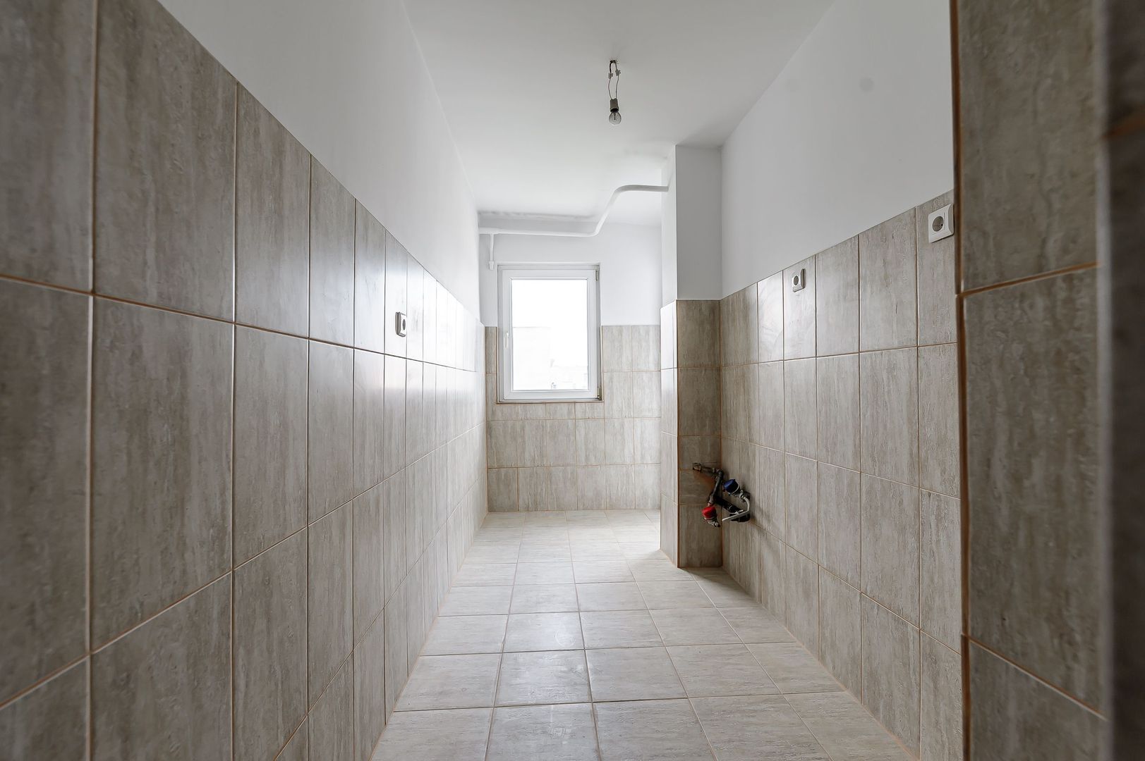 REZERVAT Pret redus Apartament cu 2 camere, renovat, in Vlaicu - Poză 5