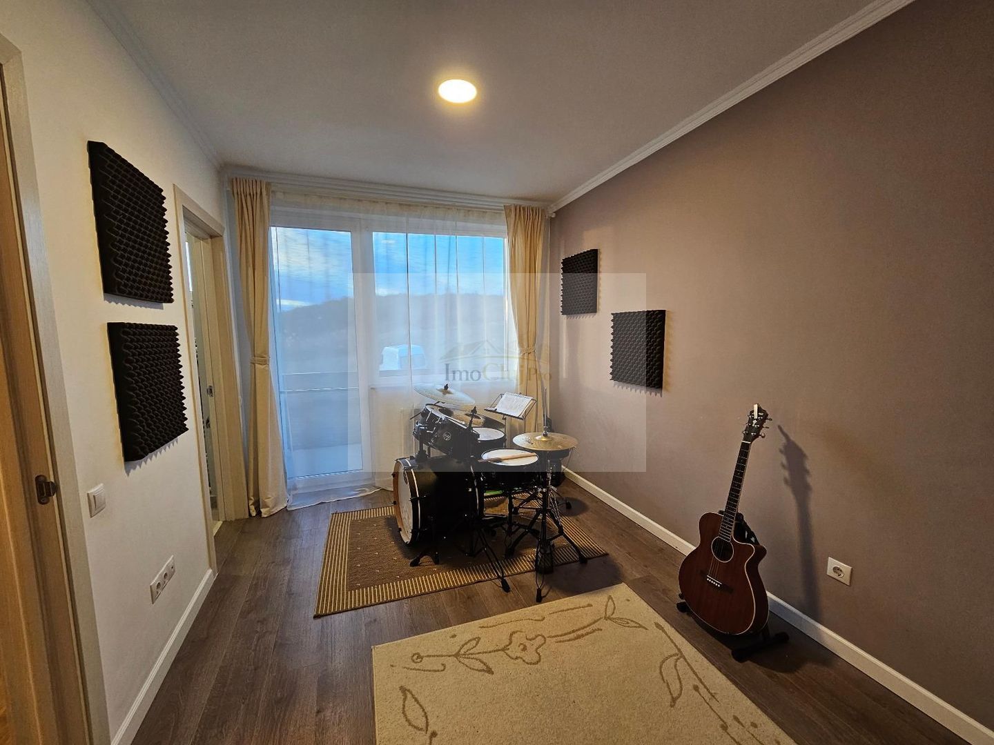 Casă spațioasă cu 4 camere și curte proprie – ideală pentru familie - Poză 10