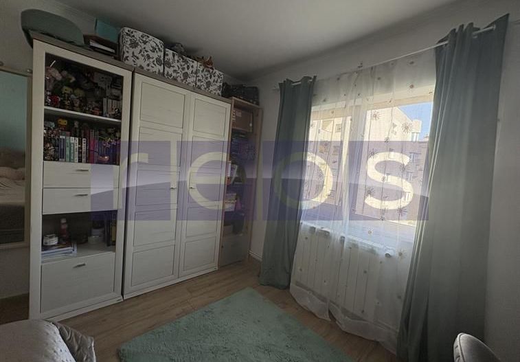 VANZARE 4 CAMERE DECOMANDAT PARCARE CALEA  VITAN - Poză 4