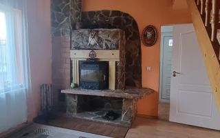 Casă spațioasă cu teren generos de 1000 mp in Dambul Rotund - Poză 8