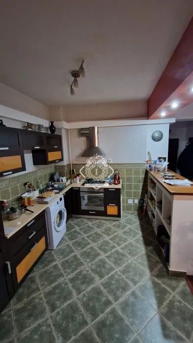 13 Septembrie | 2 camere | 85mp | dec | et 3 | 150.000 euro - Poză 8