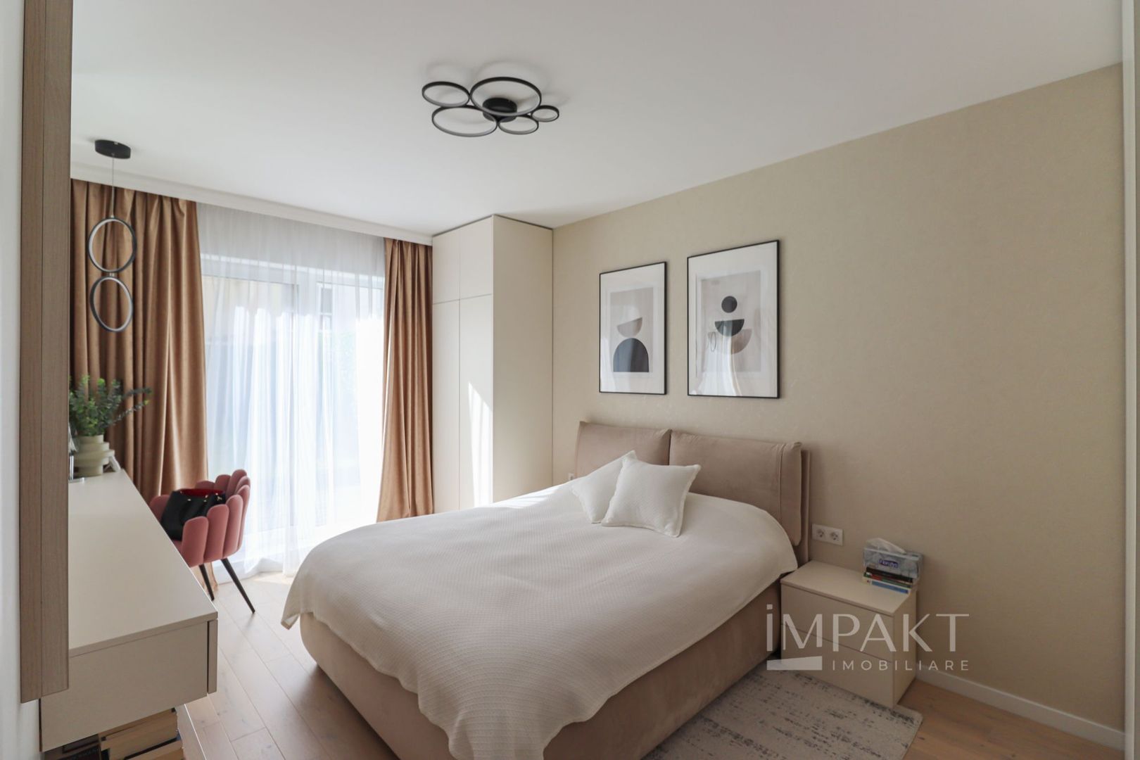 Apartament  cu 2 camere, zna The Office! - Poză 2