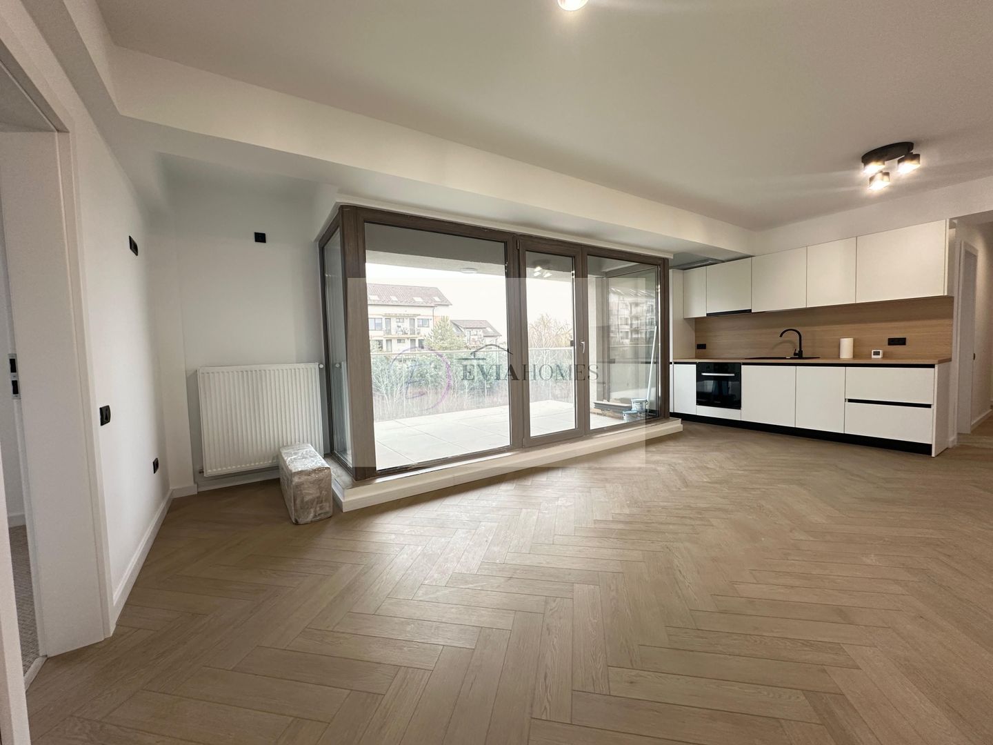 Bloc cu regim redus de înălțime/3 camere/2 băi/Construcție premium - Poză 1