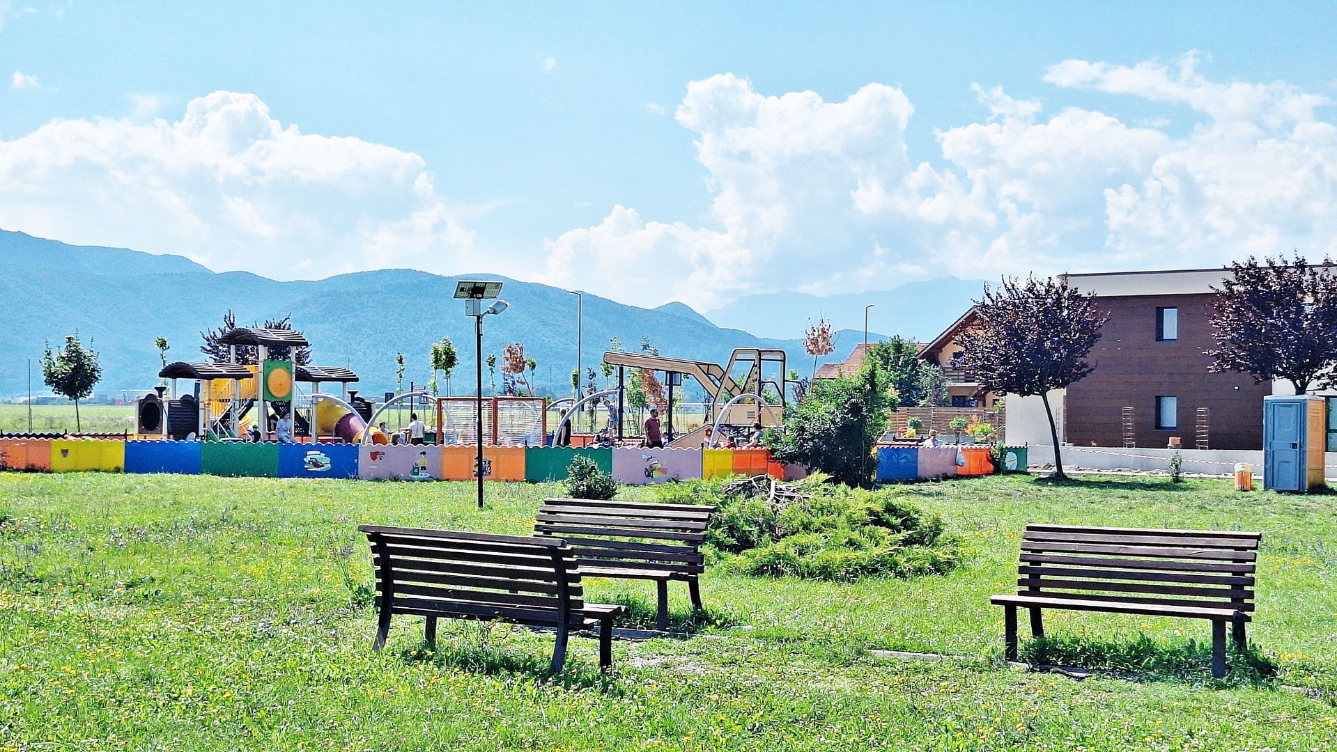 Ghimbav, intrare dinspre Brasov, apartament 3 camere mobilat, 125500 euro - Poză 18