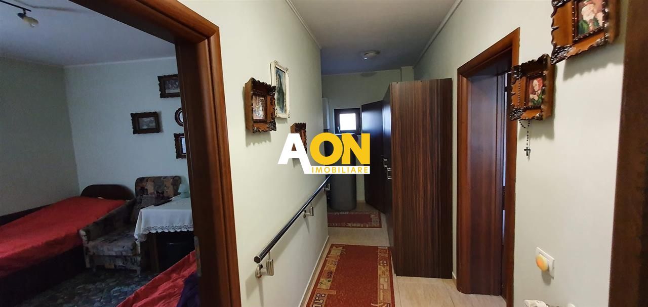 Casa 10 camere, ideala ca pensiune, zona Cetatii Alba Carolina - Poză 29