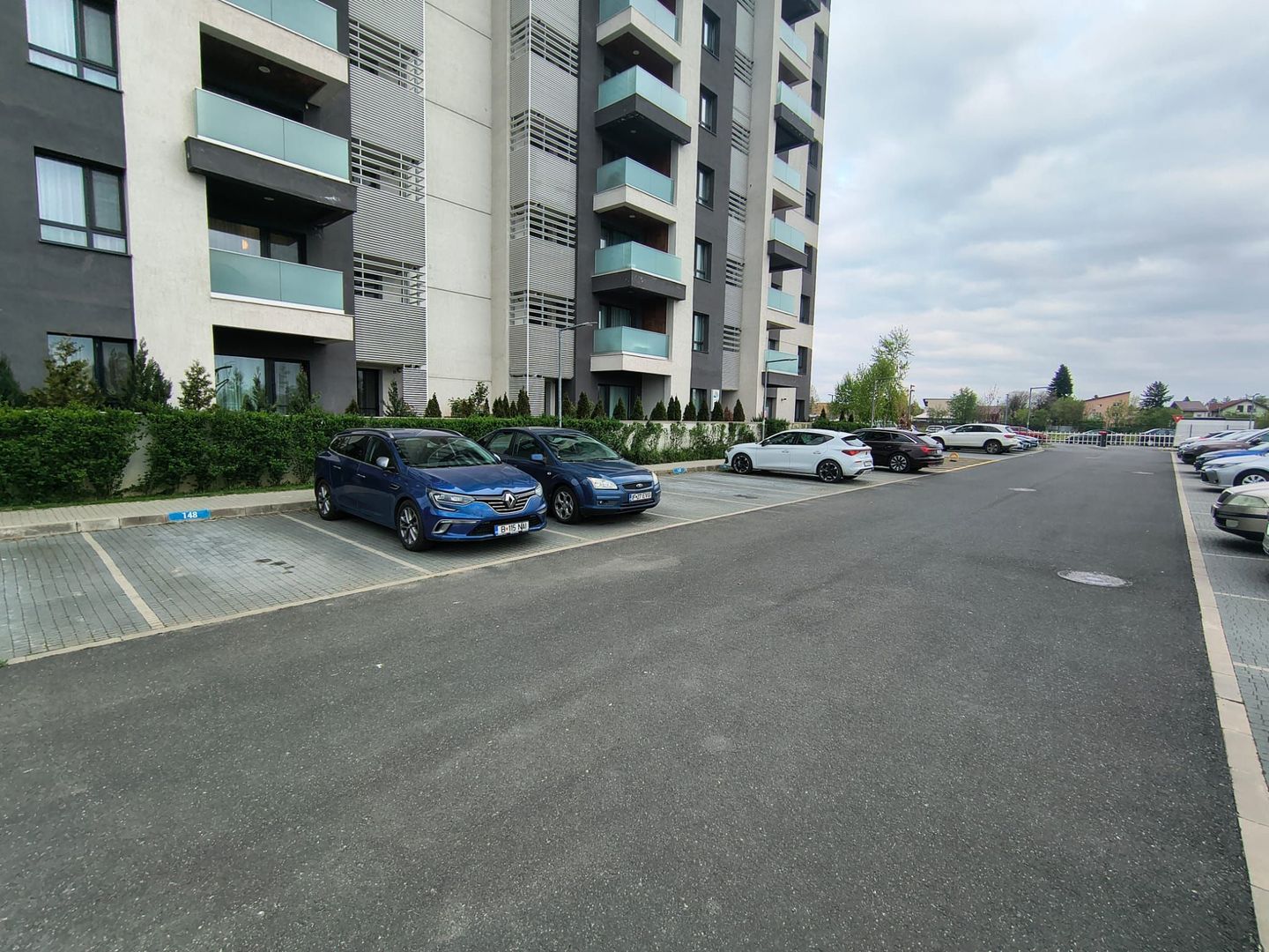 Comision 0,Inchiriere 2 cam parter,terasa proprie deosebit Laminorului - Poză 5