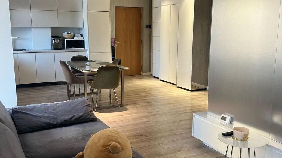 Apartament OTOPENI Central 3 camere LUX, parcare SUBTERANA - Poză 10