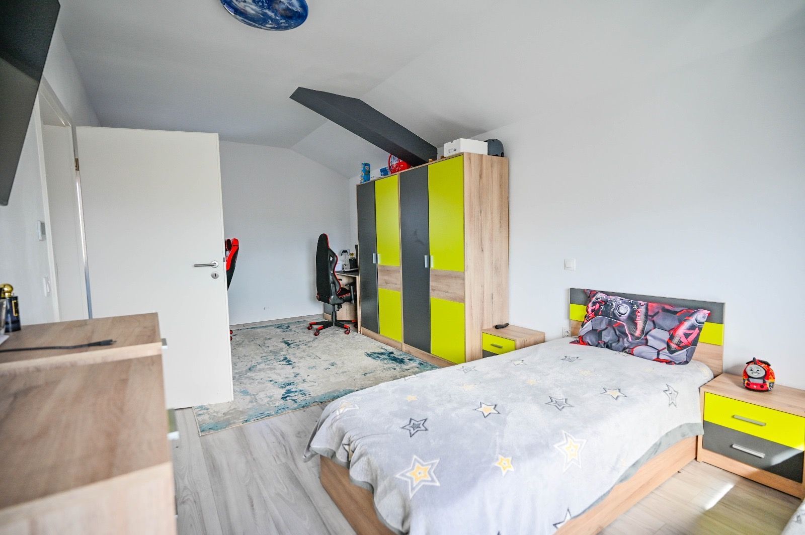 Casa individuală de vânzare Sânpetru, 5 camere, garaj, foișor, curte - Poză 12