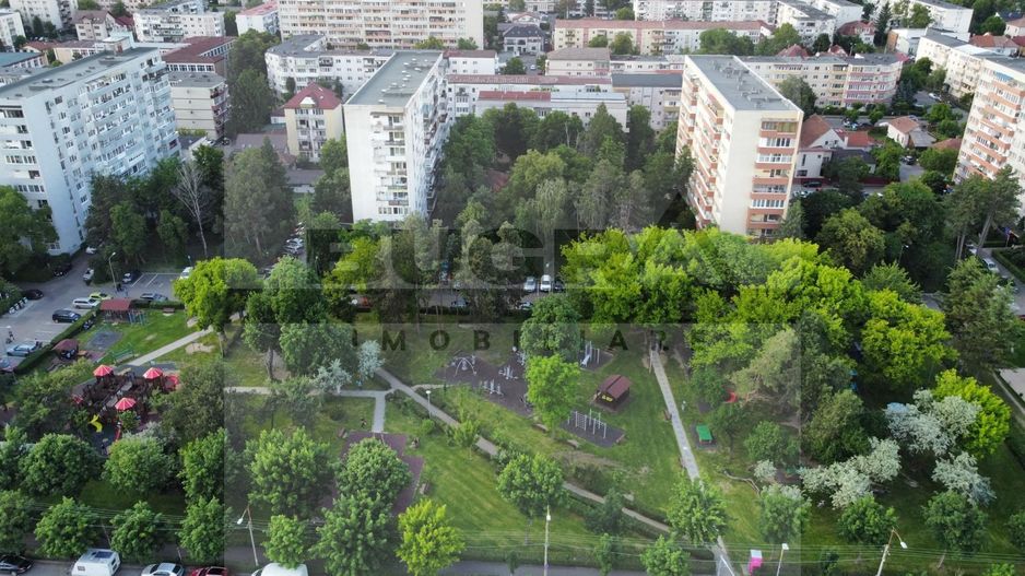 Apartament 3 camere, 70 mp, balcon, zona Parcul Rozelor - Poză 8