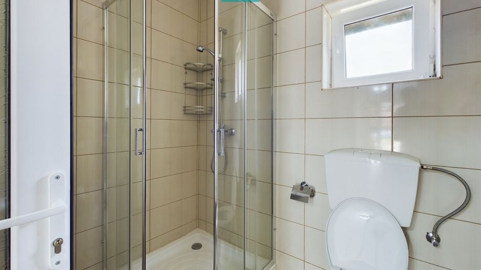 Casă tip duplex cu teren generos în Dezna - Poză 10