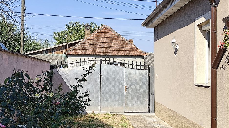 Casa de vanzare, teren mare, intrare auto - Sacadat, Bihor - Poză 12