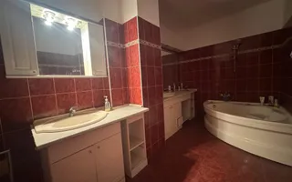 VILĂ CU POTENȚIAL MULTIPLU || CALEA DOROBANȚI - Poză 16