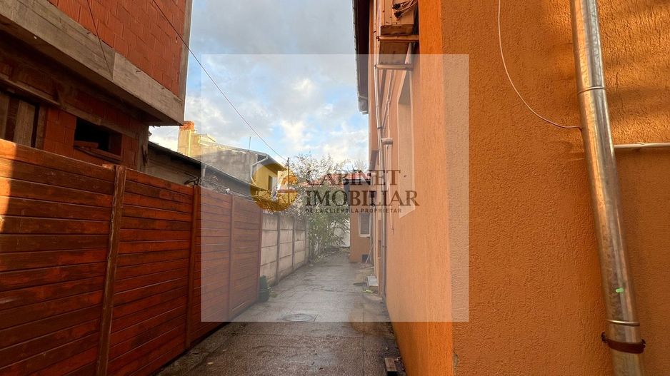 Vilă Modernă în Domenii, Aproape de Biserica Casin - Poză 17
