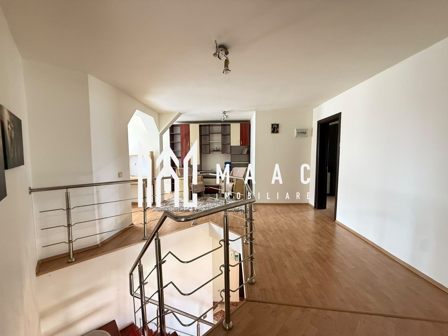 Apartament 4 camere | 130mp | 2 Bai | 2 Balcoane | V. Aaron - Poză 9