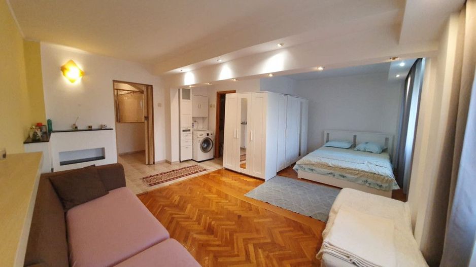 Inchiriere apartament spatios, Centru - Eremia - Poză 12