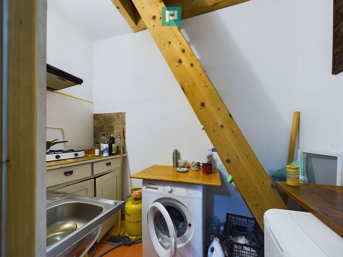 Apartament cu 2 camere în imobil central - Poză 9