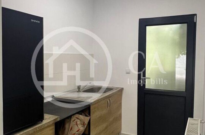 Casa cu 6 camere de inchiriat zona centrala Oradea - Poză 6