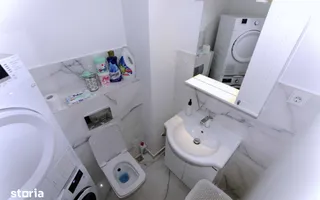 Apartament spatios renovat, Podu Iloaiei - 4 camere, pret 150.000 EUR - Poză 12