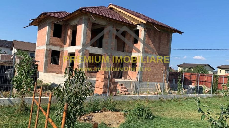 Vila Tip Duplex de Vanzare Brasov - Sanpetru - Poză 3
