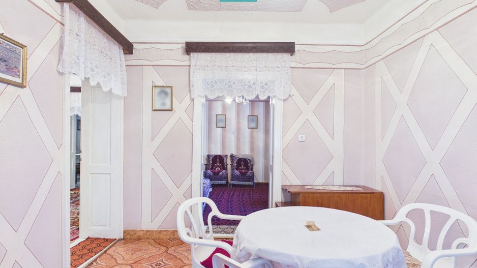 Casă cu 4 camere toate utilitățile și 1150mp teren - Poză 7