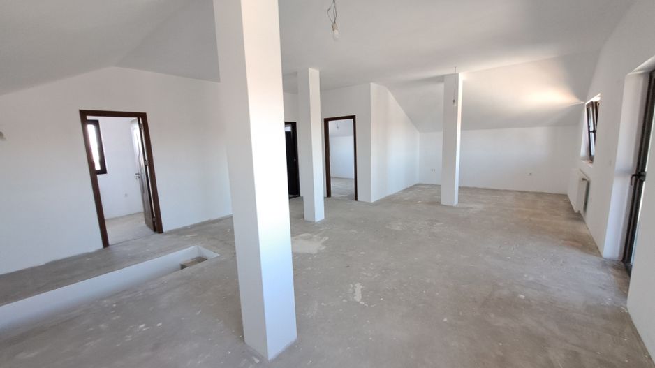 Casa P+1+mansarda 320 mp + teren 368 mp - Pantelimon - Poză 7