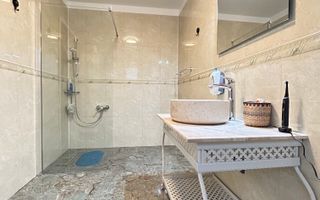 Pensiune Casa Eva Statiunea 2 Mai - 12 camere - teren 600 mp - Poză 15