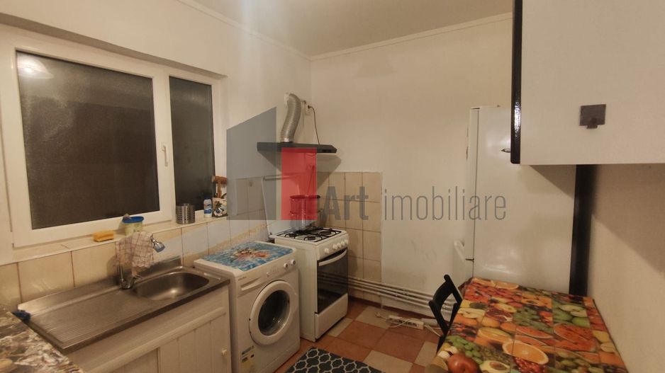 Garsoniera de inchiriat in zona Damaroaia - Poză 4