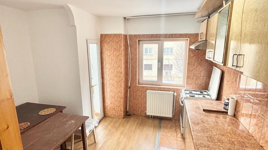 Apartament 3 camere de vânzare – Miron Nicolescu - Poză 2