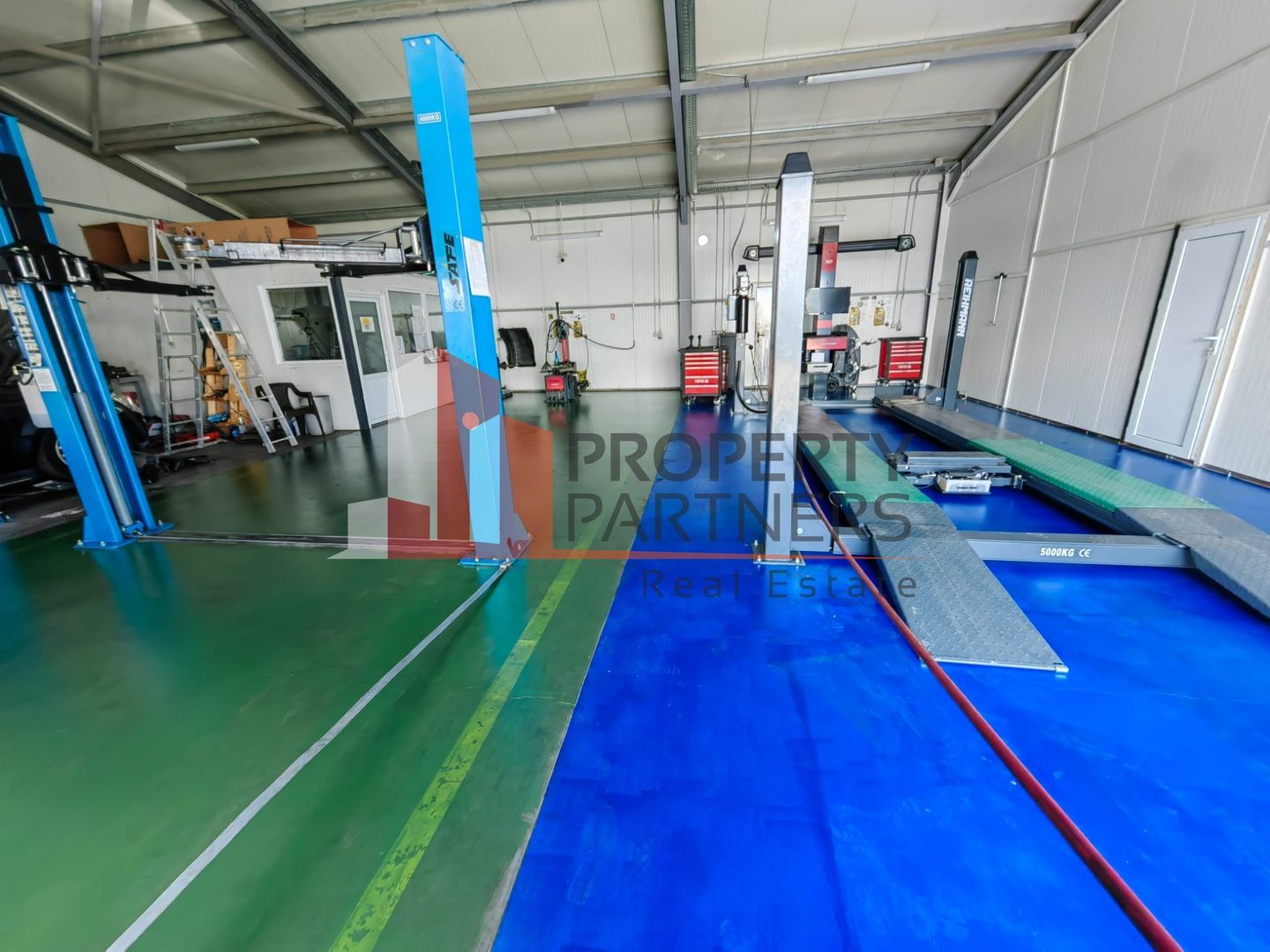 Afacere la cheie - Service Auto, Sabareni - Poză 3