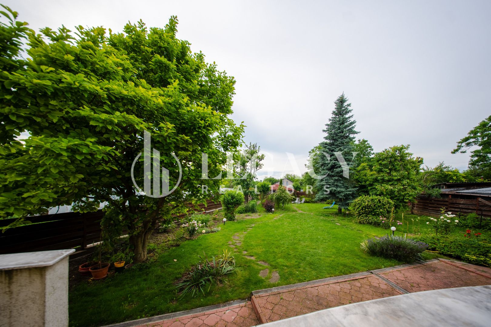 Vilă Exclusivistă în Copou – 680 mp Utili | Teren 1.414 mp - Poză 9