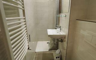 Apartament 4 camere | 2 băi | zona Cornișa parter inalt - Poză 3