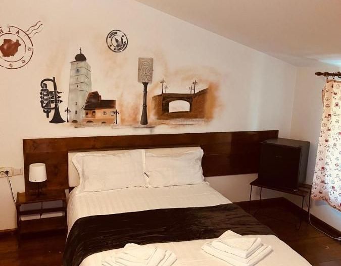 AFACERE PENSIUNE CU 8 CAMERE DE ÎNCHIRIAT - ZONA BĂNEASA - Poză 11