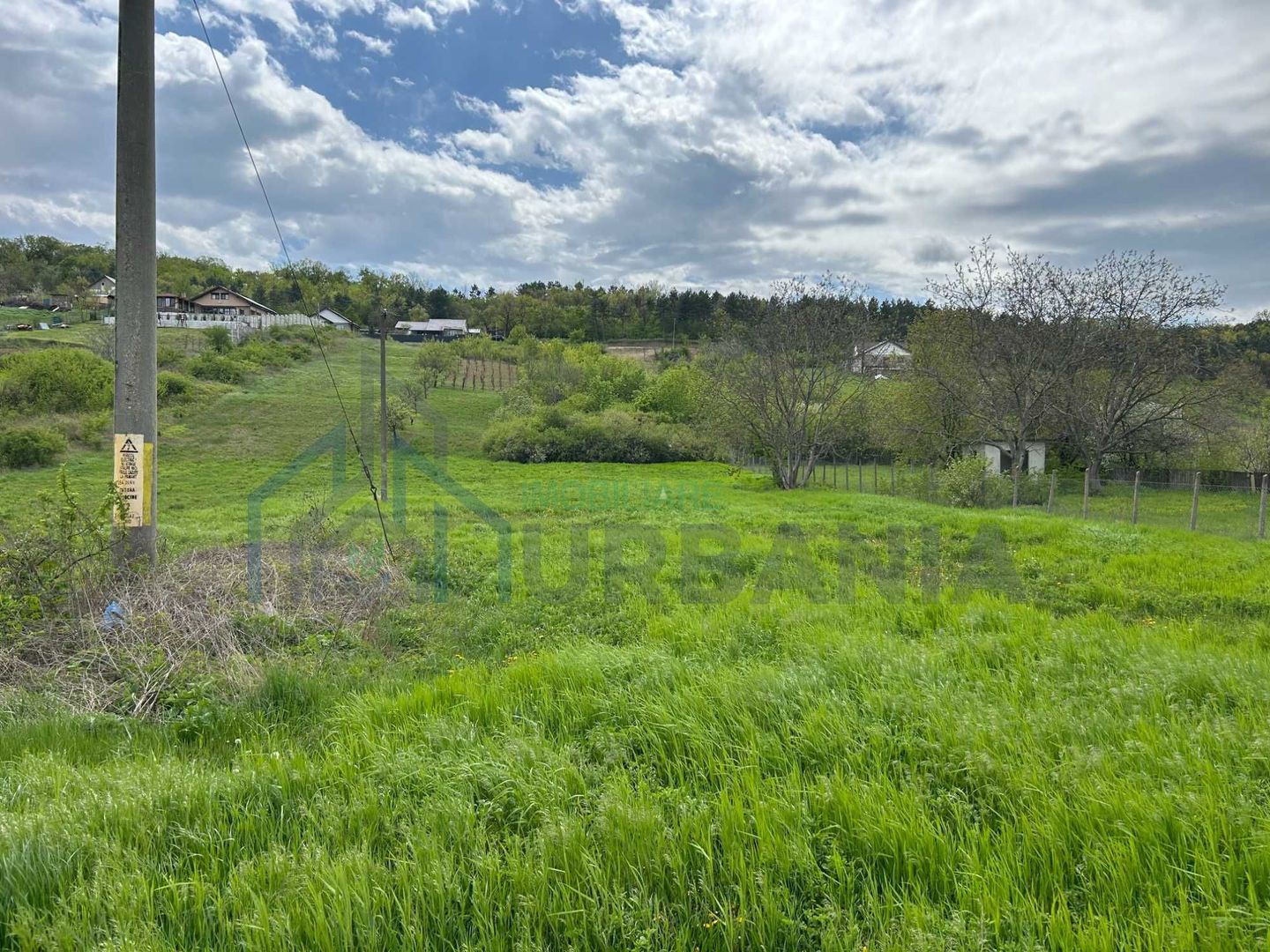 Teren de vânzare în Tomesti, Iași – 5840 mp, intravilan - Poză 2