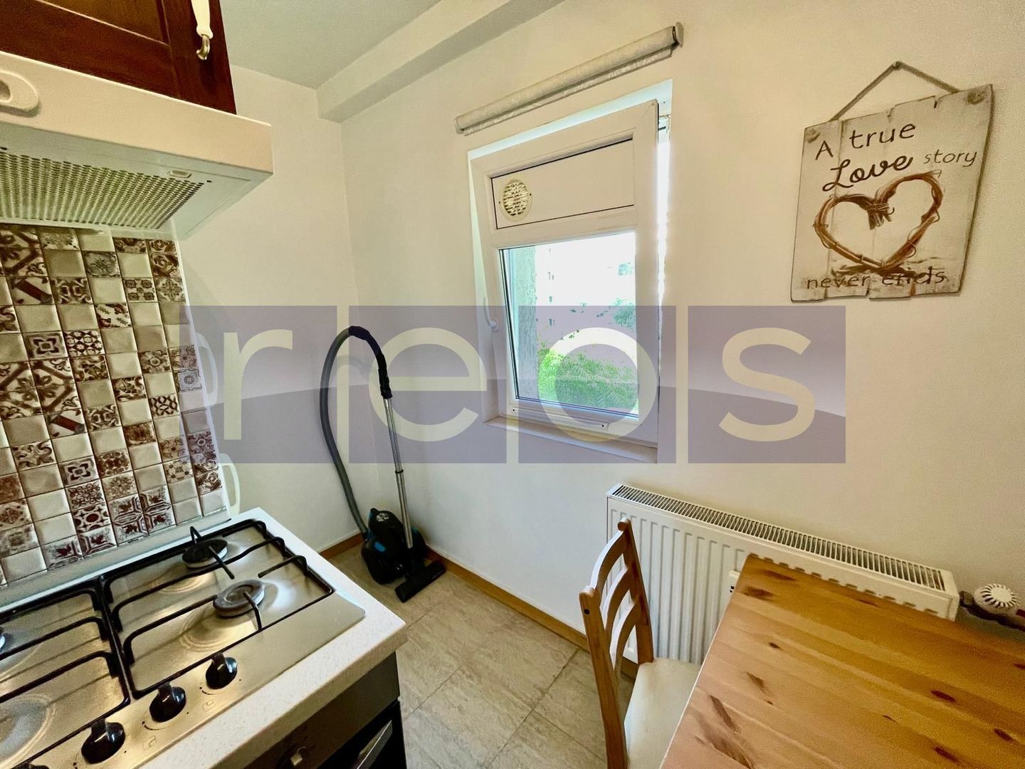 VANZARE GARSONIERA RENOVATA 40MP DECEBAL ALBA IULIA UTILATA/MOBILATA - Poză 10