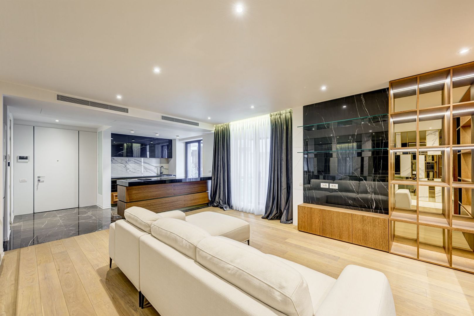 Apartament spatios 4 camere tip duplex | One Charles de Gaulle - Poză 8