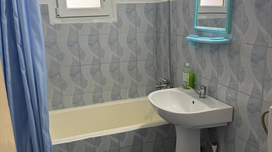 De Vânzare - Apartament 3 Camere, Strada Decebal - Poză 10