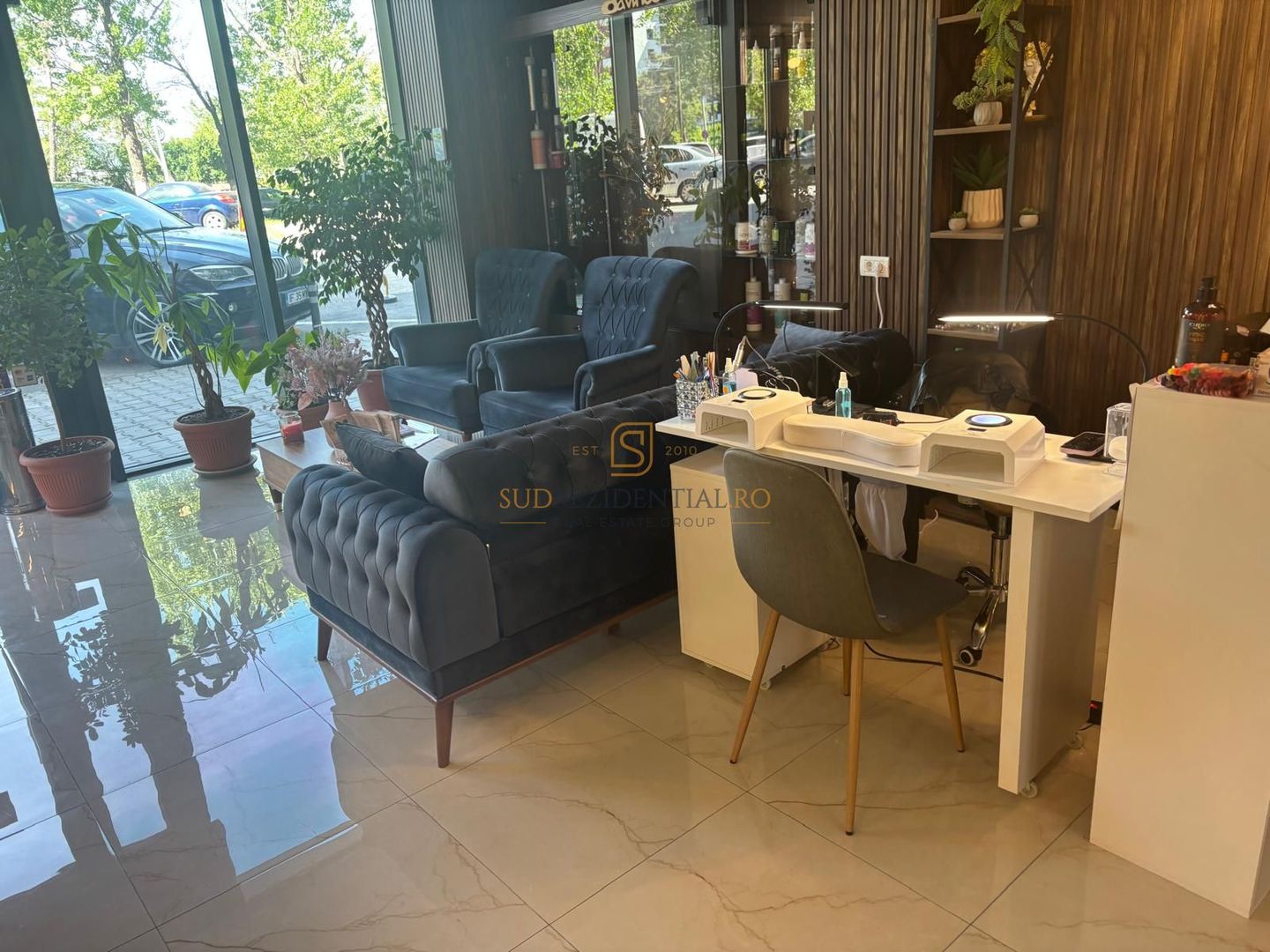 De vanzare afacere la cheie – Salon utilat si mobilat, Bd. Metalurgiei - Poză 10