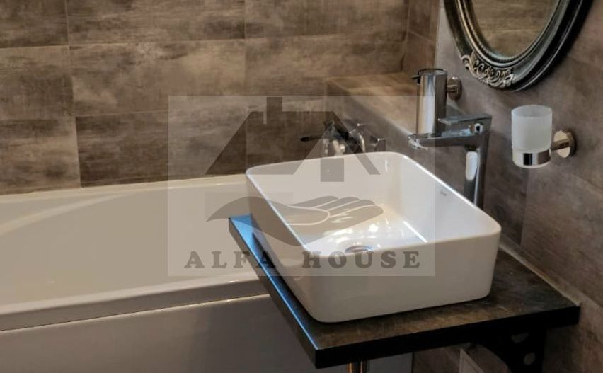 Apartament cu patru camere, zona Florilor-Craiter 80 mp - Poză 6