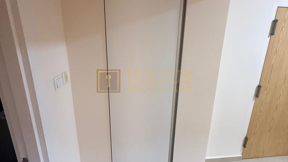 Recent renovat| 2 camere| garaj, et.2| lift| balcon 12 mp. - Poză 14