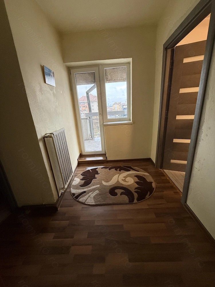 Apartament 5 camere | Două niveluri | 3 balcoane | Central - Poză 3